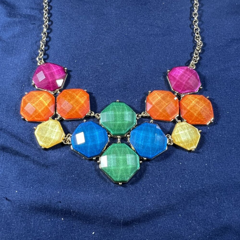 Colorful Chunky Statement Necklace With Adjustable Chain - Picture 2 of 3